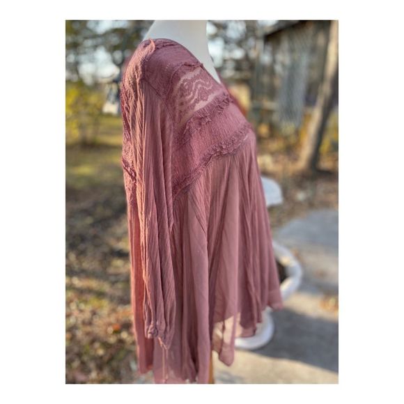 Free People Jojo Mixed Media Long Sleeve Lace Trim Top Size S NWT Dusty Rose - Picture 9 of 9
